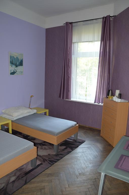 Old Walls Hostel Krasków Cameră foto